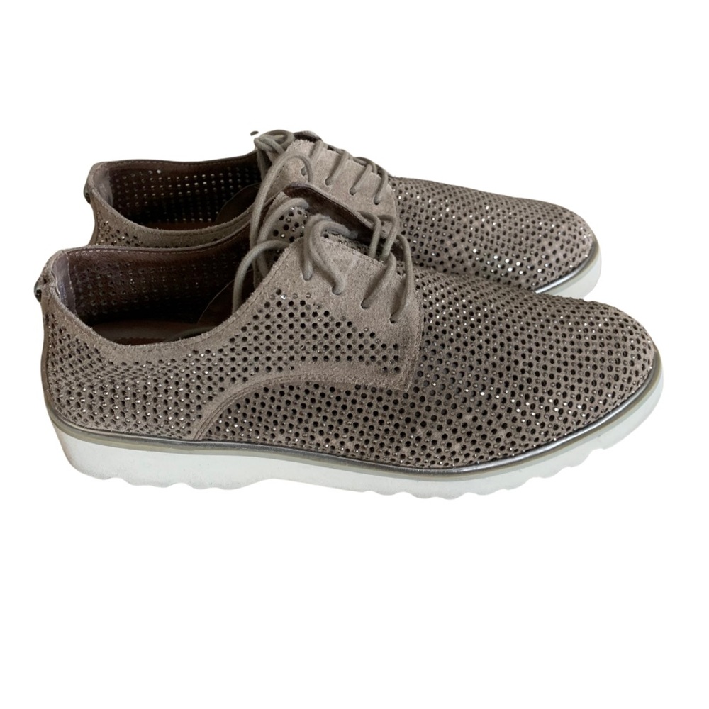 DONALD J PLINER Conni Perforated Oxfords Size 8 Rhinestone Taupe Gray
